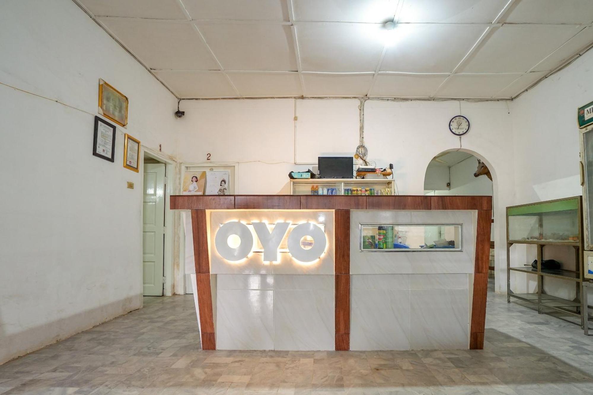 Super Oyo 1868 Penginapan Sekip Palimbão Exterior foto